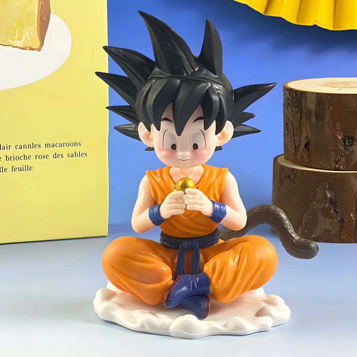 goku-looking-at-the-ball